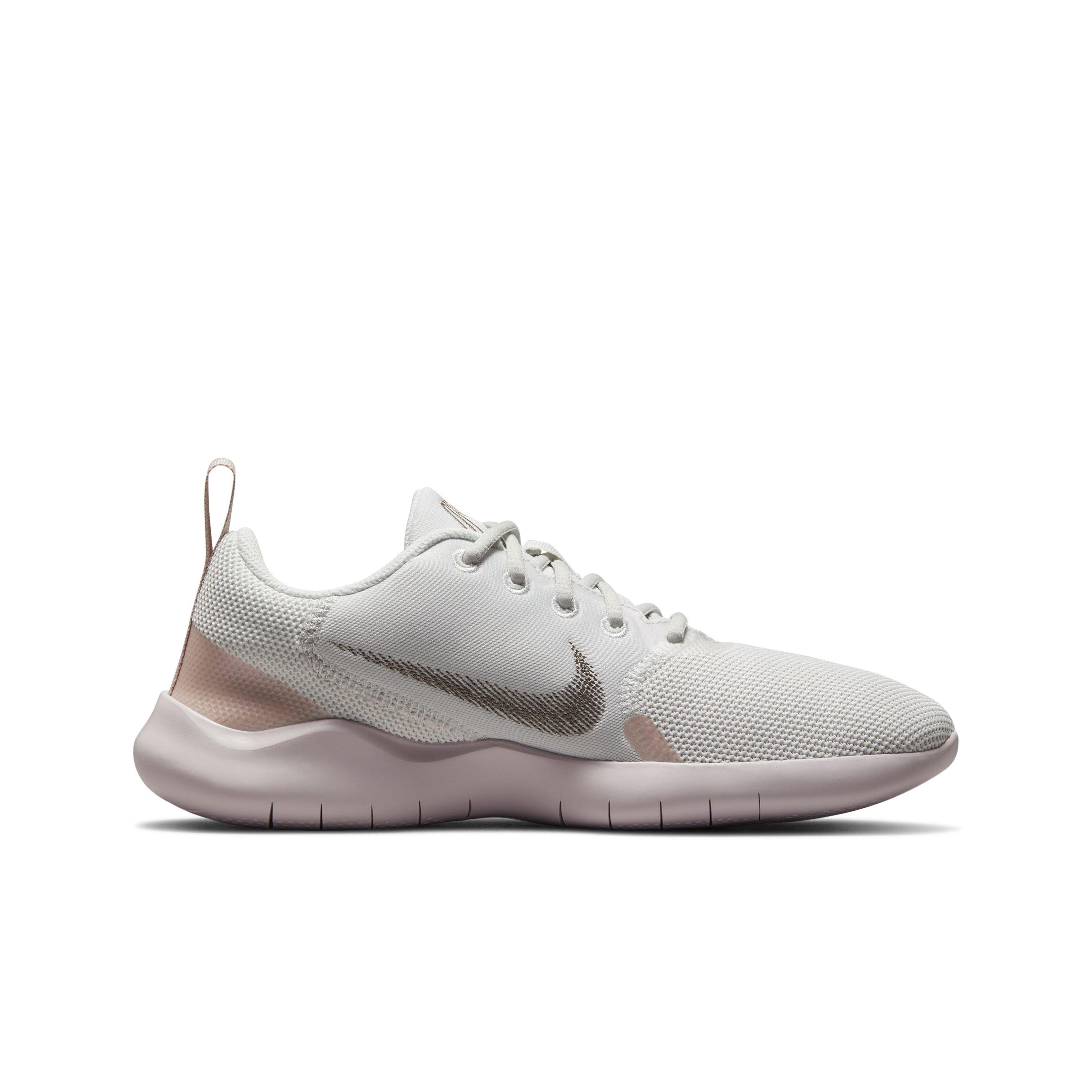 Nike flex outlet grey and pink